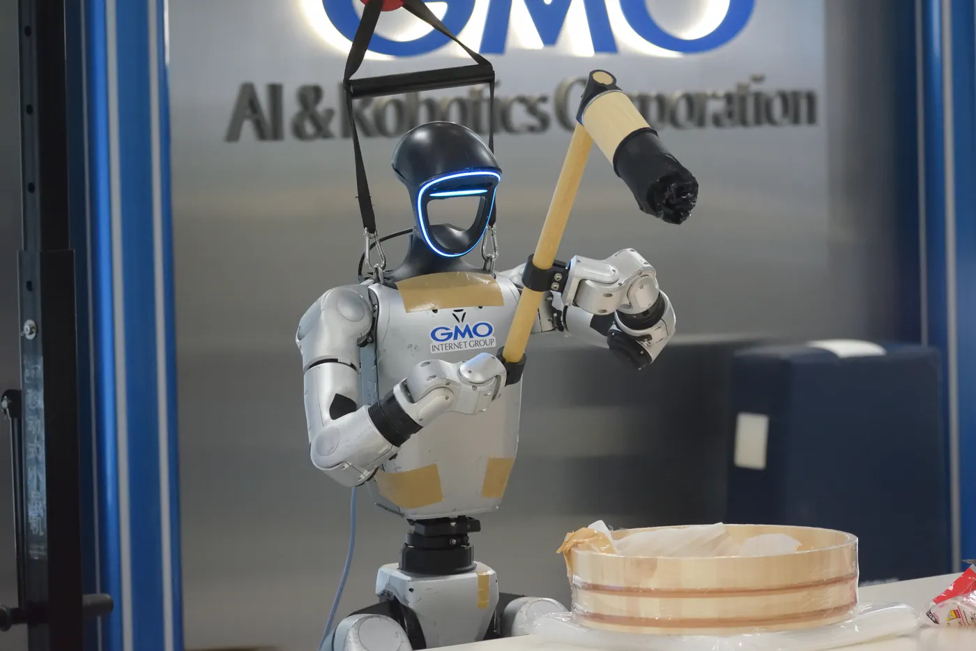 GMO humanoid performing a live demo